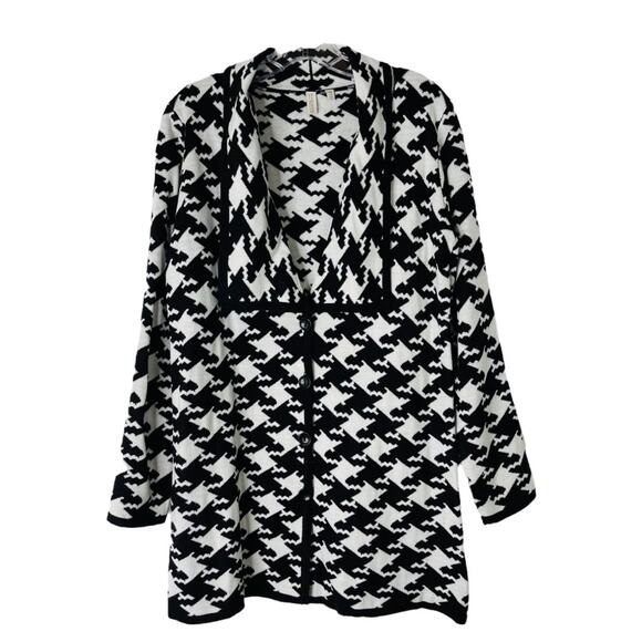 Madison Sweaters - Madison black white houndstooth knit button preppy cardigan sweater medium